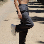 cargo pants, cargo jeans, parachute pants, charcoal pants, streetwear style, streetwear vibe, streetwear aesthetic, ootd, matching set, cool girl style, affordable clothing, affordable pants, black jeans, black cargos, 90s style, Rachel green cargo pants, Rachel friends cargo pants, Rachel friends pants, Rachel from friends style, Rachel green clothes, friends clothes inspo, black pants, black matching set, charcoal matching set, streetwear matching set